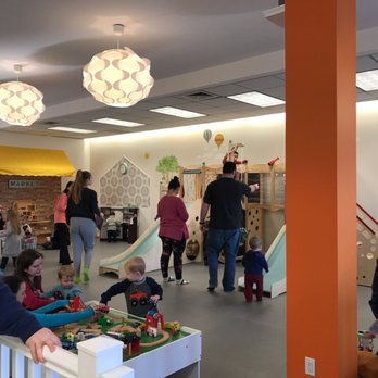 Sippy Cups Cafe - Play area on a Sunday morning - Cafes Near Me - Seaford, New York