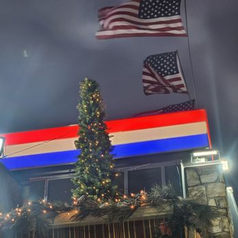 Embassy Diner - Diners Near Me - Bethpage, New York