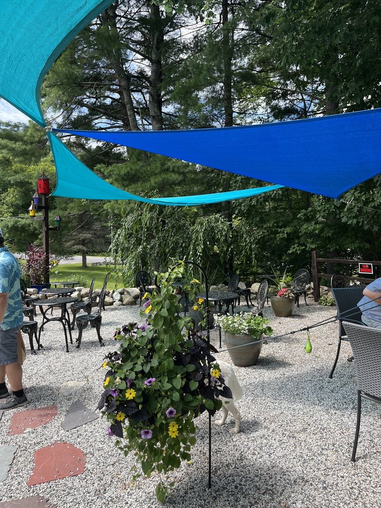 Harris Turkey Farm Logo