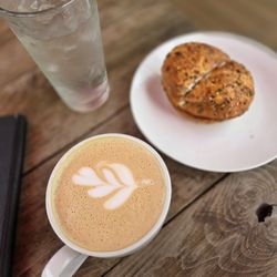 Vero Espresso - Everything bagel with cream cheese