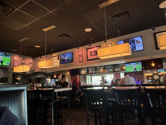 Marlow's Tavern by null