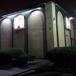 7-Eleven - 7-eleven next to Viking Liquor on E14th near Broadmoor