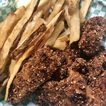 Pickles Eatery & Bar - American Near Me - Wheeling, West Virginia