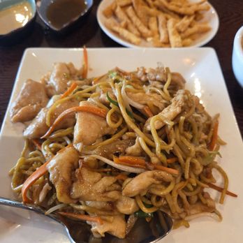 C-Flavor - Chicken LoMein - Chinese Near Me - Boynton Beach, Florida C-Flavor - Chicken LoMein - Chinese Near Me - Boynton Beach, Florida