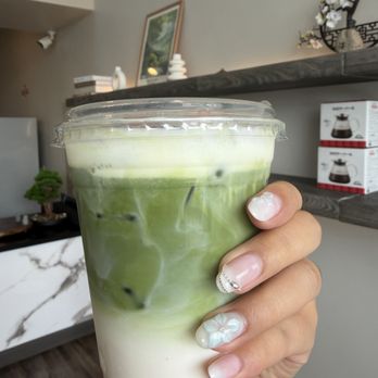 Mizuri Coffee - Strawberry Kiss Cloud Matcha - Coffee & Tea Near Me - Arcadia, California Mizuri Coffee - Strawberry Kiss Cloud Matcha - Coffee & Tea Near Me - Arcadia, California