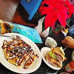Sami's Coney Island - Christmas Pancake Yummy