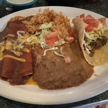Chuy's - Tex-Mex Enchilada (pretty dry) and taco combo (just look at it, says it all) - Mexican Near Me - Southlake, Texas