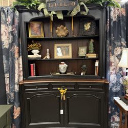 Queen of Hearts - One of the booths