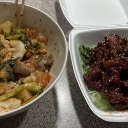 Beef Chow Fun and Peking Ribs Beef Chow Fun and Peking Ribs