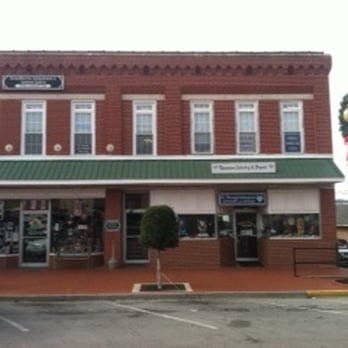 Southern Insurance Associates - Located on the square above Chapman Jewelry - Health Insurance Offices Near Me - LaFayette, Georgia Southern Insurance Associates - Located on the square above Chapman Jewelry - Health Insurance Offices Near Me - LaFayette, Georgia