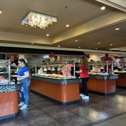 Asian Buffet - Very clean fresh food buffet and a lot of selection