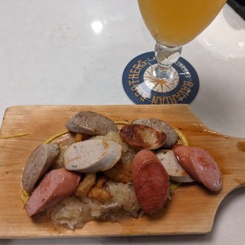 Bavarian Inn - Sausages and beer at Bavarian Inn - Hotels Near Me - Shepherdstown, West Virginia Bavarian Inn - Sausages and beer at Bavarian Inn - Hotels Near Me - Shepherdstown, West Virginia