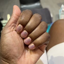 Centre Pointe Nails & Spa - Liquid Gel over natural nails and unicorn chrome finish- Finish product!