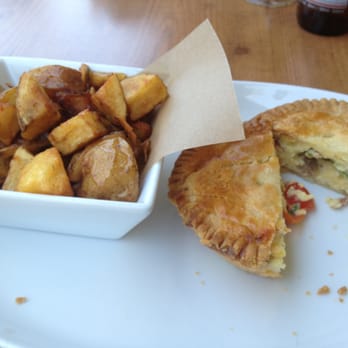 Fionn MacCool's Irish Pub - Brekky Pie - Irish Near Me - Ajax, Ontario