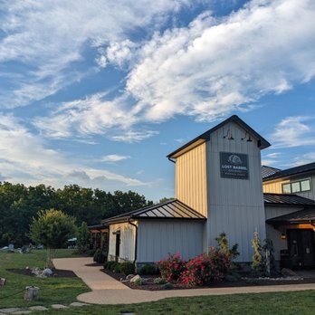 Lost Barrel Brewing - Entrance - Breweries Near Me - Middleburg, Virginia