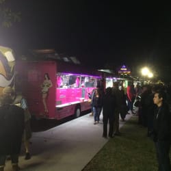 Oxnard Food Trucks - Packed night...