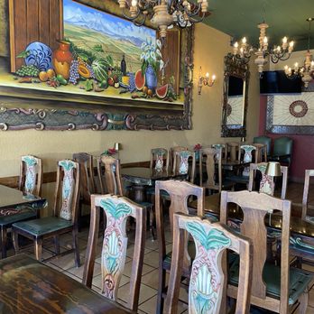 Favela's Mexican - Dining area - Mexican Near Me - Vacaville, California Favela's Mexican - Dining area - Mexican Near Me - Vacaville, California