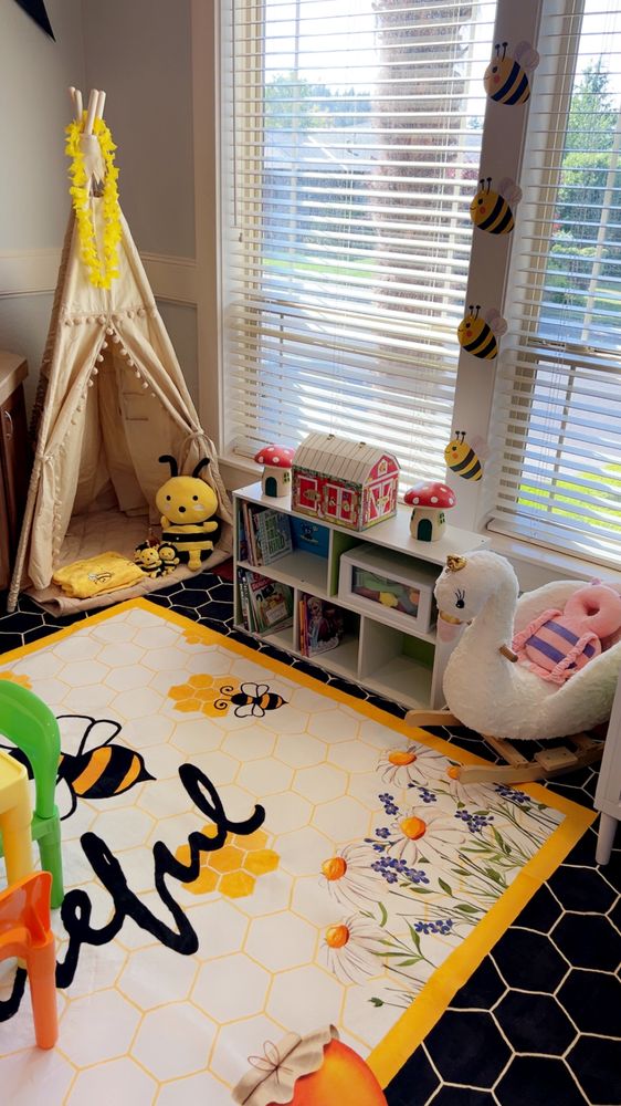 BumbleBee Daycare & Preschool Program - childcare center in Salem, OR