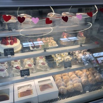 Oyatsupan Bakers - Valentines Display - Japanese Near Me - Beaverton, Oregon Oyatsupan Bakers - Valentines Display - Japanese Near Me - Beaverton, Oregon