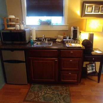 Prescott Pines Inn - Nice kitchen - Hotels Near Me - Prescott, Arizona