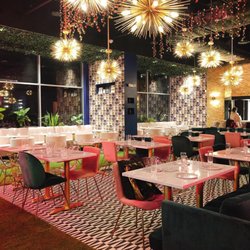 Wonderland Tapas & Cocktails - Wonderland Tapas & Cocktails - Raleigh NC - Interior