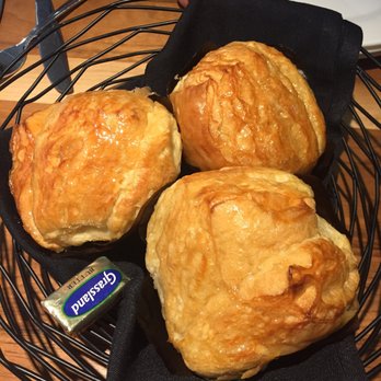 Hy-Vee - Complimentary Dinner Rolls (have a honey tasting glaze on top) - Grocery Near Me - West Des Moines, Iowa Hy-Vee - Complimentary Dinner Rolls (have a honey tasting glaze on top) - Grocery Near Me - West Des Moines, Iowa
