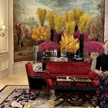 Four Seasons Hôtel George V - Decor - Hotels Near Me - Paris, 75 Four Seasons Hôtel George V - Decor - Hotels Near Me - Paris, 75