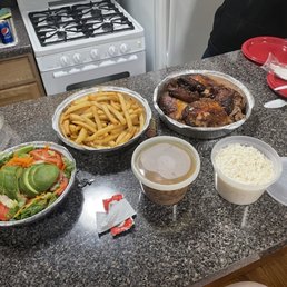 Ensalada Mixta Papas Fritas 1/2 Chicken Combo Ensalada Mixta Papas Fritas 1/2 Chicken Combo