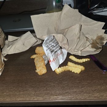 Del Taco - The hash browns and napkins came out of the bag in this condition. - Fast Food Near Me - Bakersfield, California Del Taco - The hash browns and napkins came out of the bag in this condition. - Fast Food Near Me - Bakersfield, California