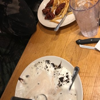 Applebee's Grill + Bar - All you can eat boneless wing and cookie soup - American Near Me - Brentwood, New York Applebee's Grill + Bar - All you can eat boneless wing and cookie soup - American Near Me - Brentwood, New York