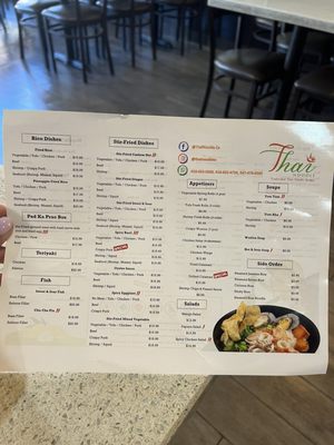Thai Noodle ก๋วยเตี๋ยวไทย(Guay Tiew Thai) by null
