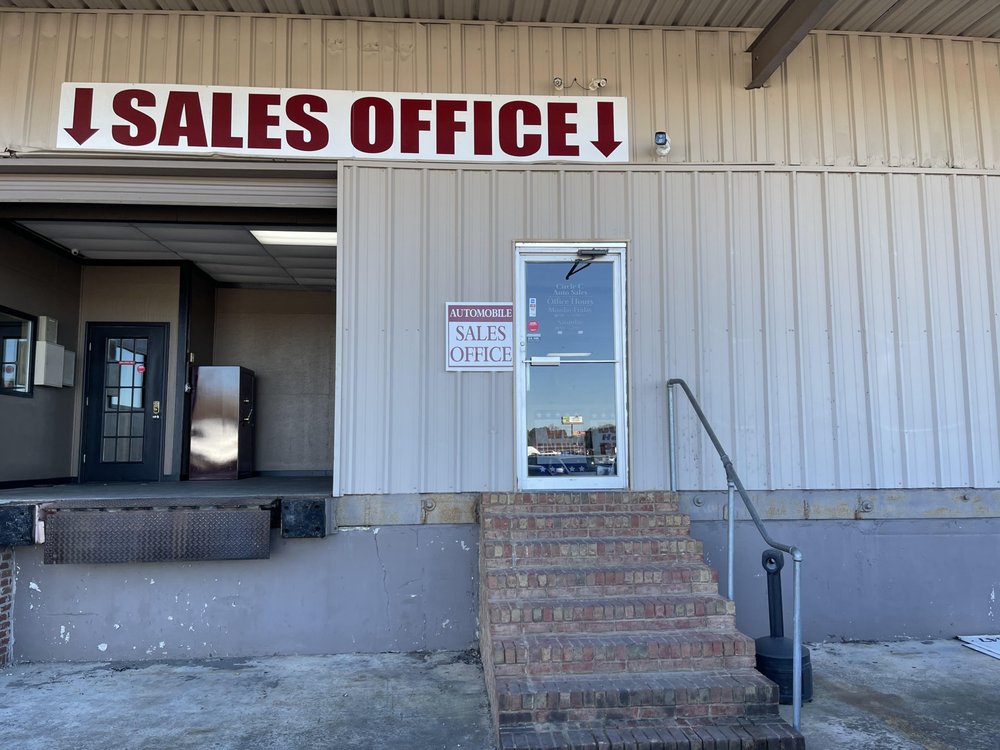 CIRCLE C AUTO SALES Updated October 2024 15 Photos 483 Lovers Ln