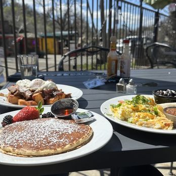 Wild Fig Kitchen - Pancakes, Mexican scramble, sweet potatoes - Breakfast & Brunch Near Me - Coarsegold, California Wild Fig Kitchen - Pancakes, Mexican scramble, sweet potatoes - Breakfast & Brunch Near Me - Coarsegold, California