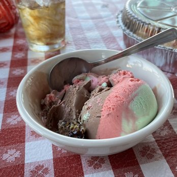Del's Pizzeria - Spumoni - Pizza Near Me - Pismo Beach, California Del's Pizzeria - Spumoni - Pizza Near Me - Pismo Beach, California