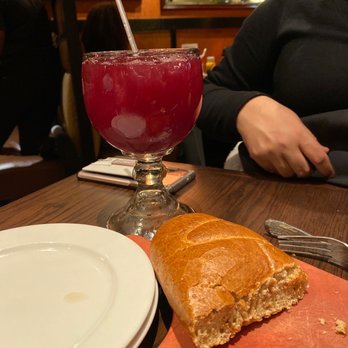 LongHorn Steakhouse - Berry Sangria, Bread. - Steakhouses Near Me - Orlando, Florida LongHorn Steakhouse - Berry Sangria, Bread. - Steakhouses Near Me - Orlando, Florida