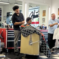 ShopHands Barbershop - Inside the salon