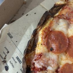 Blaze Pizza - Burnt pizza