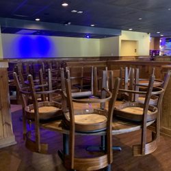 La Curva Peruvian Chicken Tex-Mex Bar & Grill - Inside