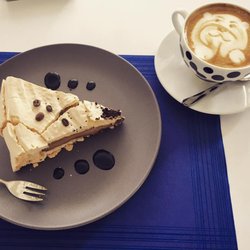 Menu Bistro - Z tego co słyszałam, najlepsza warszawska beza w towarzystwie świetnej kawy