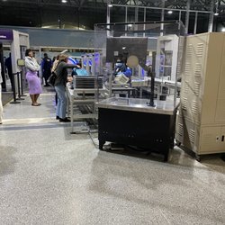 TSA Checkpoint Terminal 2 - Oakland International Airport