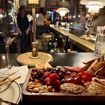 Sinatra Bar & Lounge - Italian Near Me - Nashville, Tennessee Sinatra Bar & Lounge - Italian Near Me - Nashville, Tennessee