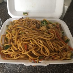 Nooooooo! They changed their lo mein :-( Nooooooo! They changed their lo mein :-(