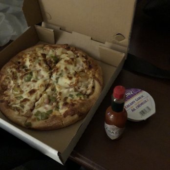 Gus' Pizza - Pizza Near Me - Hinton, Alberta