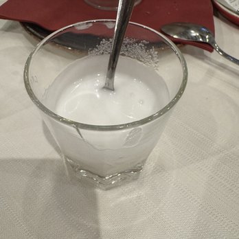 La Piazza - Limone Sorbet - Venetian Near Me - Venezia, VE