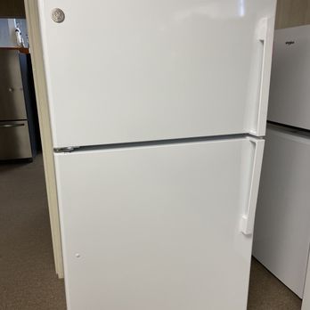 Shoreline Appliances - GE Refrigerator - Electronics Near Me - Moyock, North Carolina Shoreline Appliances - GE Refrigerator - Electronics Near Me - Moyock, North Carolina