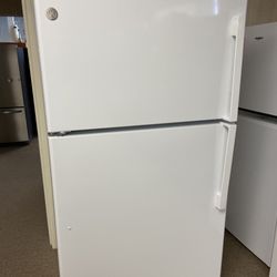 Shoreline Appliances - GE Refrigerator