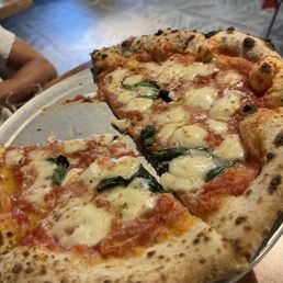 Margarita pizza