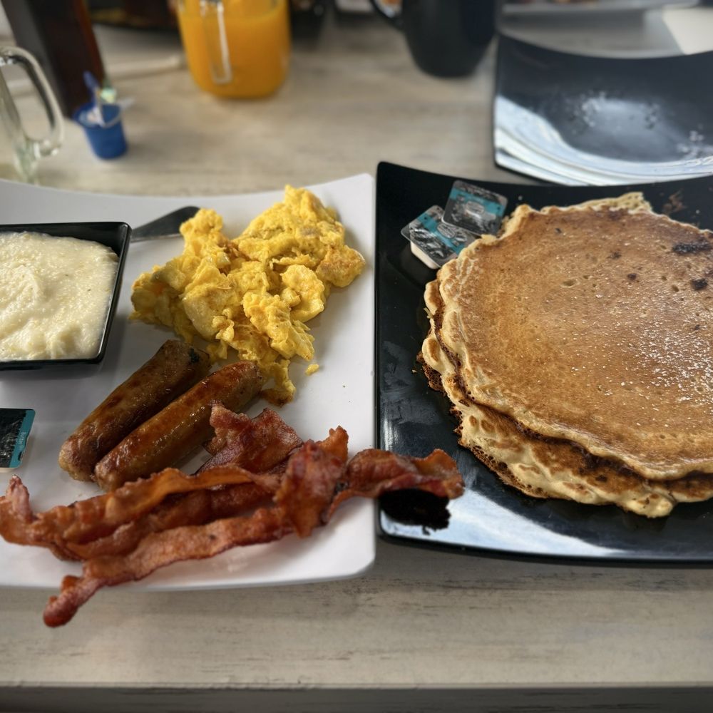 EggTown - Triple 222 - Breakfast & Brunch Near Me - Palm Harbor, Florida EggTown - Triple 222 - Breakfast & Brunch Near Me - Palm Harbor, Florida