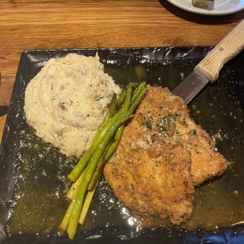 Donavito's Restaurant & Catering - Chicken Francaise - Italian Near Me - Struthers, Ohio