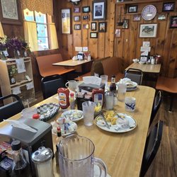 Goochland Restaurant - We annihilated our meal! Nothing left behind and everything was great!